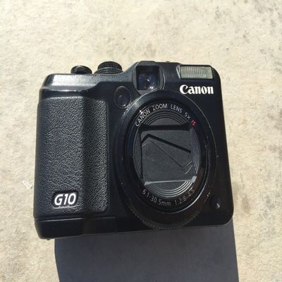 Canon Powershot G10 14.7MP Digital Camera with 5x Wide Angle Optical Image Stabilized Zoom (Renewed)