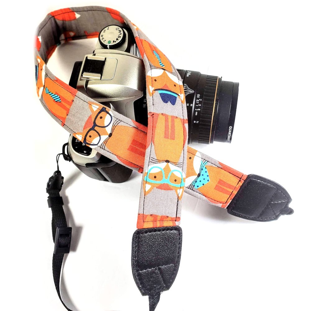 Fox Camera Strap, Foxes in Glasses Camera Strap Universal DSLR Neck & Shoulder Strap, Photography Accessory, Gift for Men & Women