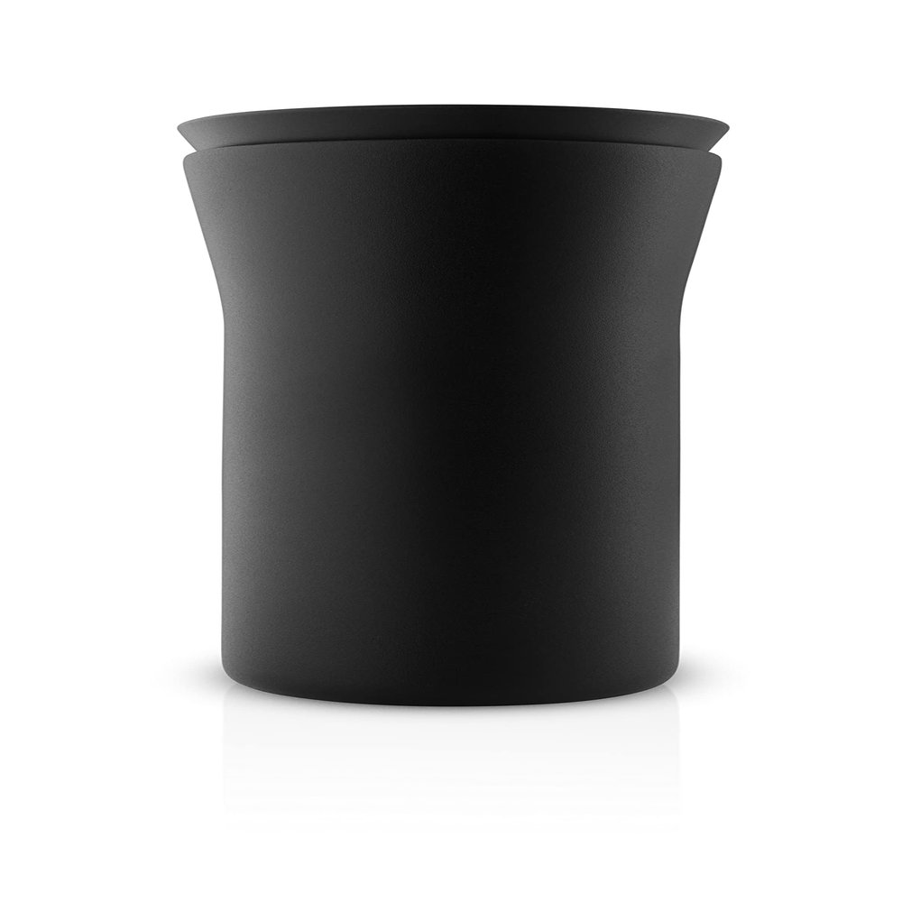 Eva Solo | City To Go Cup recycled 12oz | Practical, double-walled thermo cup for easy and simple one-hand operation click-lid allows drinking from all sides | Black