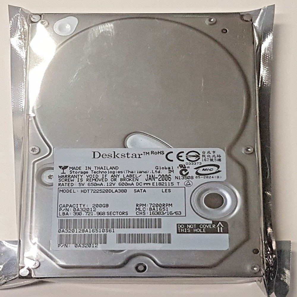 200 GB SATA HDT722520DLA380 7200 RPM 8 MB HDD 3.5 Inch Internal Hard Drive