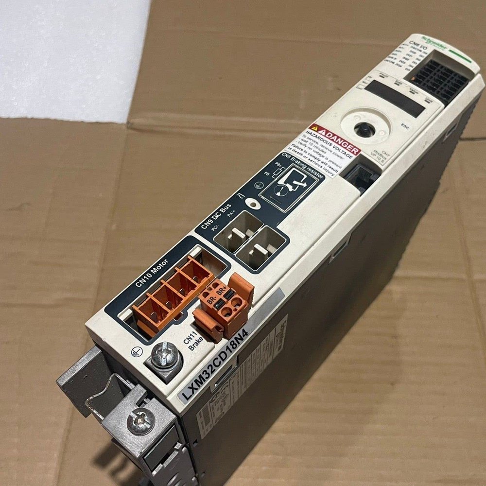 LXM32CD18N4USED Product with, 80% - (Color: LXM32CD18N4)