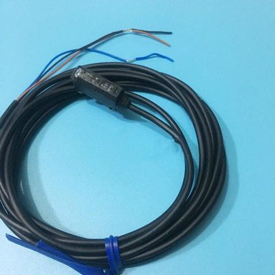E3T-SR24 2M Amplifier with Built-in photoelectric Switch