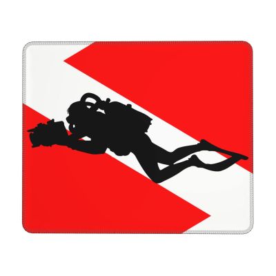 Diving Flag Scuba Divers Unlock The Advantages of The Mouse Pad with Extreme Control and Comfort Experience