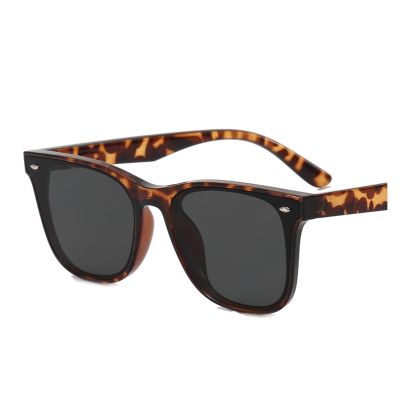 Retro Men And Women Outdoor Vacation Sunglasses Fashion Decorative Sunglasses Gift (Color : B, Size : 1)