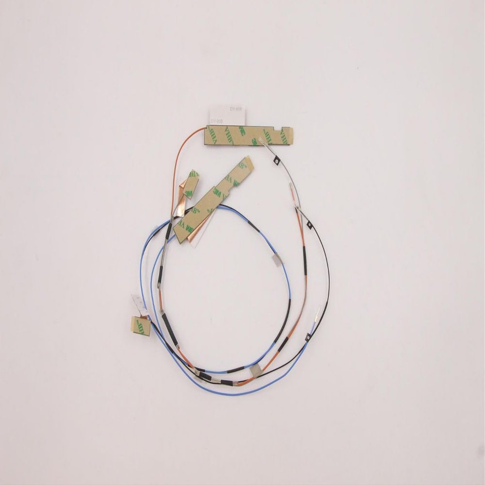 Sparepart: WLAN+WWAN Antenna Assembly for Lenovo Systems, FRU5A30Z88144 (for Lenovo Systems)