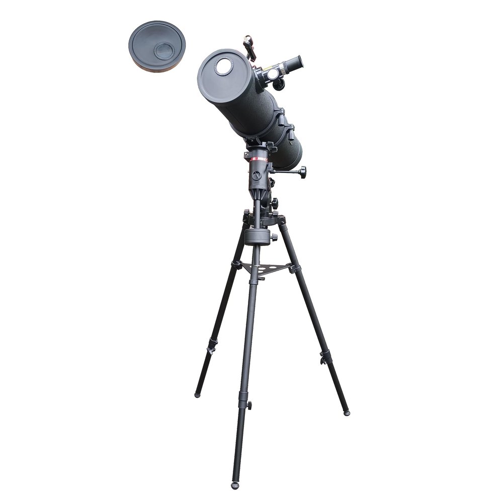 New 900mm X 135mm EQ4 Reflector Telescope with Solar Cap