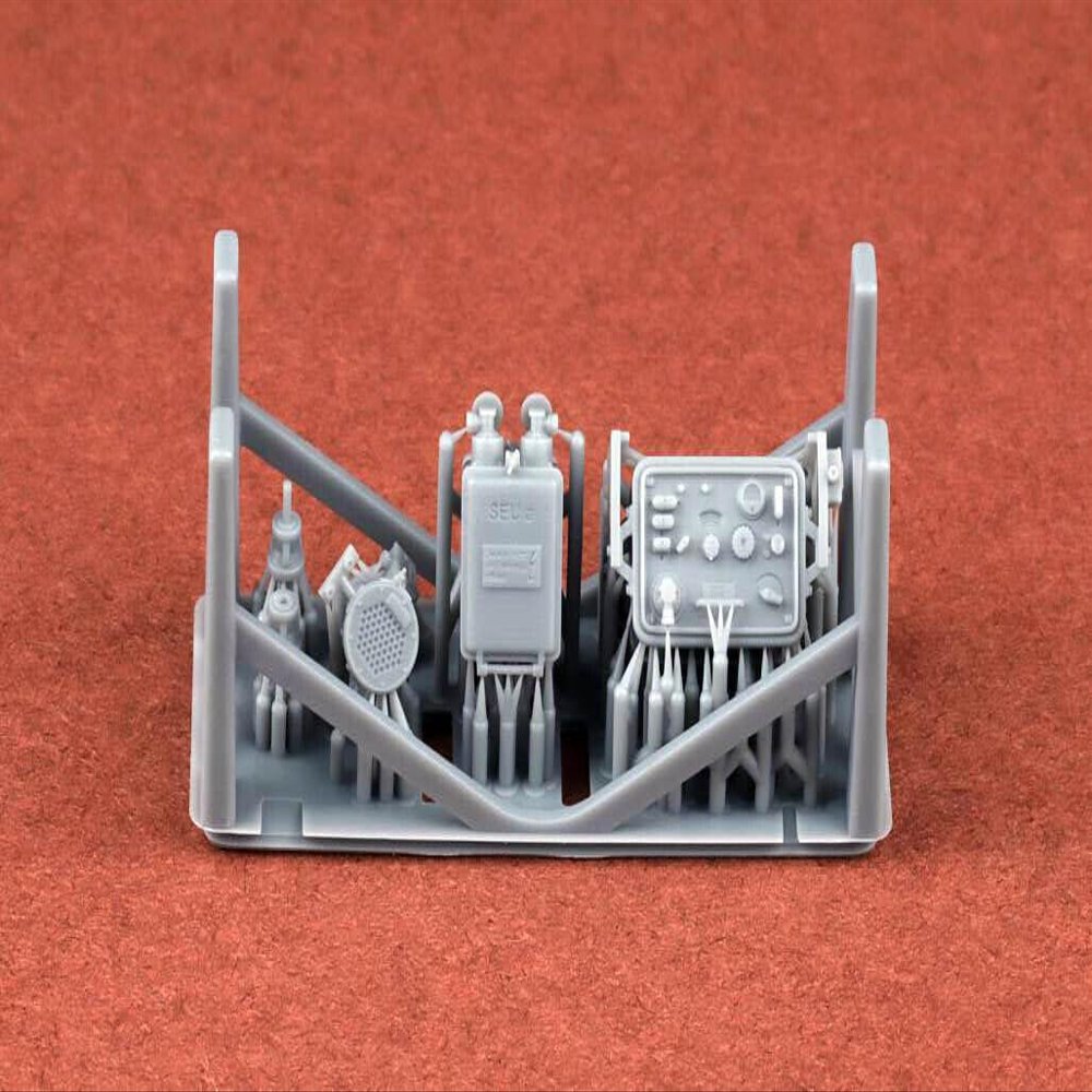 SBS 3D022 1/35 Radio Equipment for Sd Kfz 250 Fusprech.f-1943 3D Print Resin kit