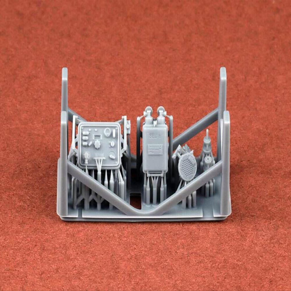 SBS 3D023 1/35 Radio Equipment for Sd Kfz 250 Fusprech.f-1944 3D Print Resin kit