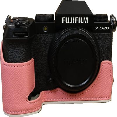 BMAOLLONGB X-S20 Case, Handmade PU Leather Half Camera Case Bag Cover Bottom Opening Version for Fujifilm X-S20 XS20 With Hand Strap (Pink)