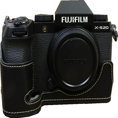 BMAOLLONGB X-S20 Case, Handmade PU Leather Half Camera Case Bag Cover Bottom Opening Version for Fujifilm X-S20 XS20 With Hand Strap (Black-B)