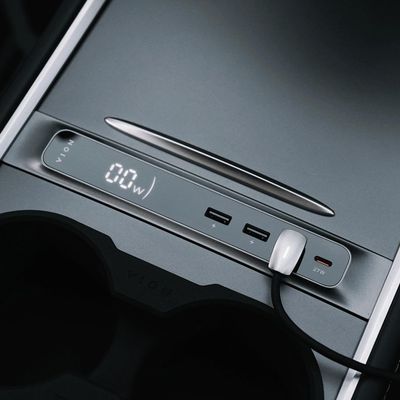 VION Model 3/Y Center Console Hub (Real-time Charging Data) - Fits 2024-2021 Model Y, 2023-2021 Model 3 - Display Turns on When Charging.