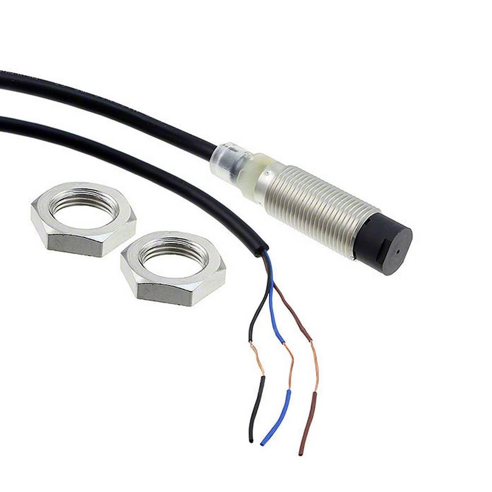 E2B-M12KN05-WZ-C2 New with Warranty E2BM12KN05WZC2