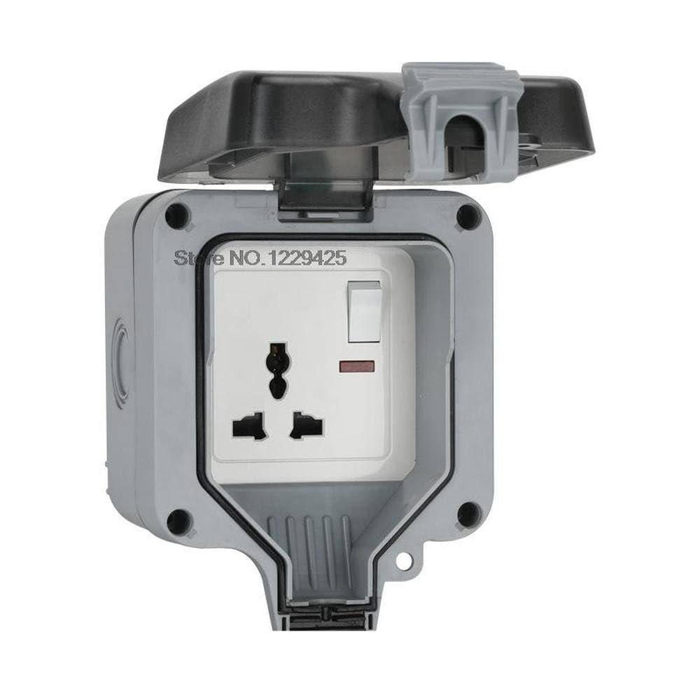 Waterproof Outdoor IP66 Multi-Function Socket Three Hole 10 A Rainproof Platooninsert Charging Strip Industry
