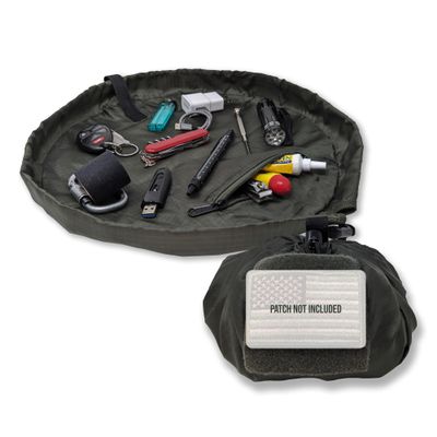 Lay-n-Go Defender Tactical Go Bag - Every Day Carry Lay-Flat Military Style Gear Stash Travel Sack w/Zippered & Mesh Pockets - Water-Resistant, Machine-Washable EDC (16", Combat Green)