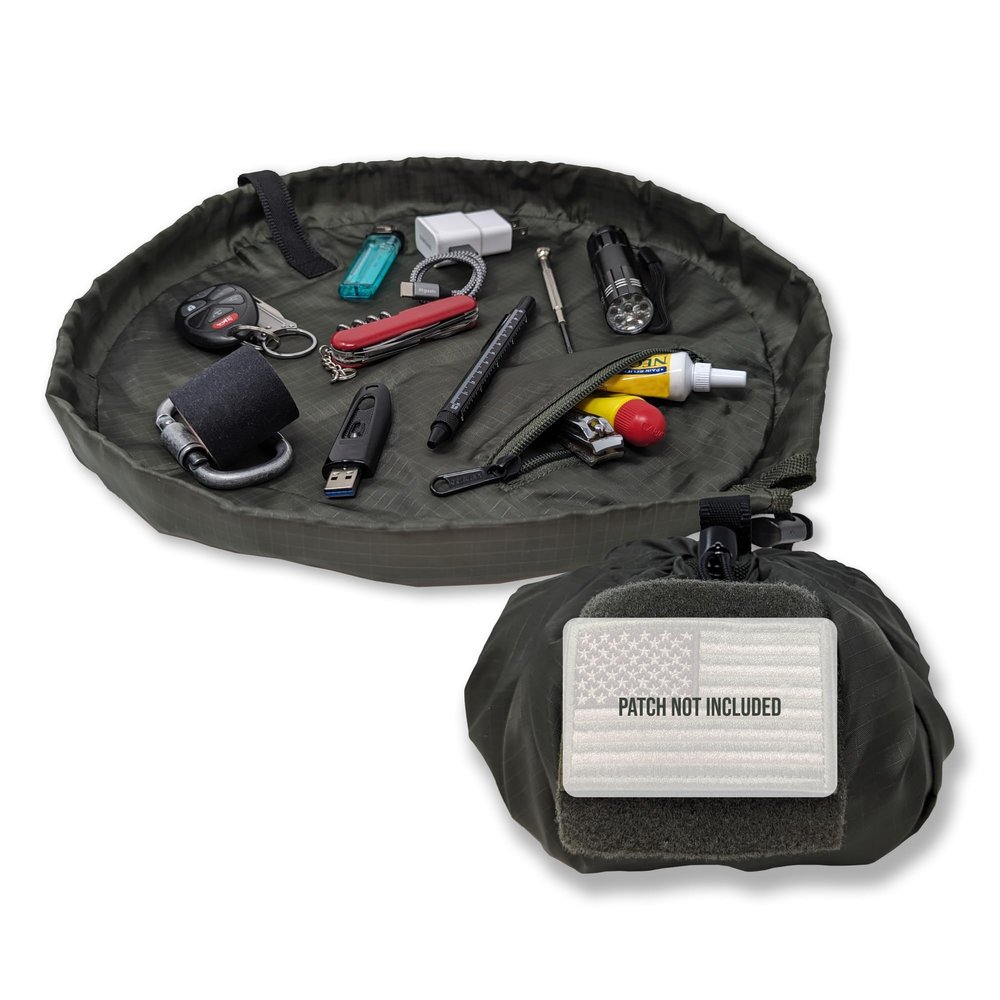 Lay-n-Go Defender Tactical Go Bag - Every Day Carry Lay-Flat Military Style Gear Stash Travel Sack w/Zippered & Mesh Pockets - Water-Resistant, Machine-Washable EDC (16", Combat Green)