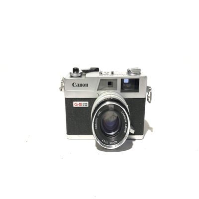 Canon Canonet QL17 GIII 35MM Rangefinder Film camera with Auto shutter and speed settings as well as manual mode. (Renewed)