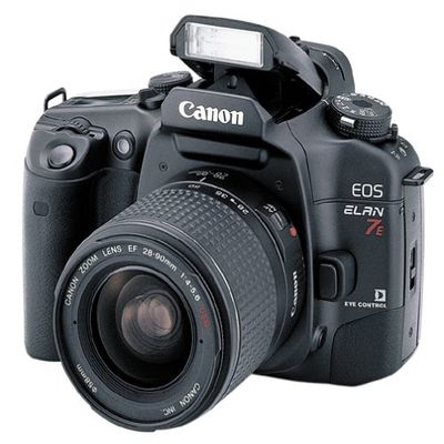 Canon EOS ELAN 7E 35mm SLR Film Camera Kit w/ AF Zoom Lens, Built in flash and Automatic film Loder. (Renewed)