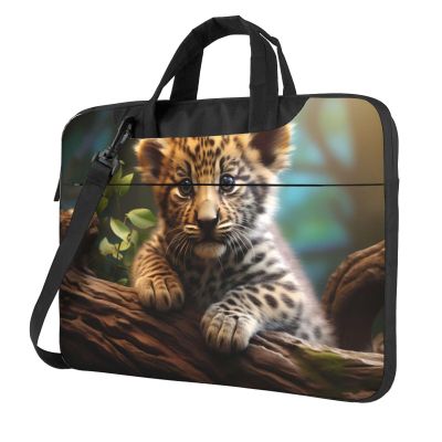 YYHWHJDE Cute leopard picture Fashionable and ultra-thin shoulder laptop bag 15.6 inch Shockproof soft lining