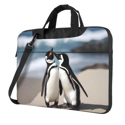 YYHWHJDE Cute Penguins Baby Taking Pictures pattern Fashionable and ultra-thin shoulder laptop bag 15.6 inch Shockproof soft lining