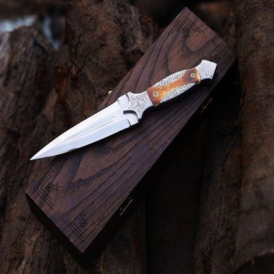 Blade Frenzy Hand Engraved Knife Premium D2 Steel Dagger knife,Custom Handmade Hunting Pocket Knife, Silver