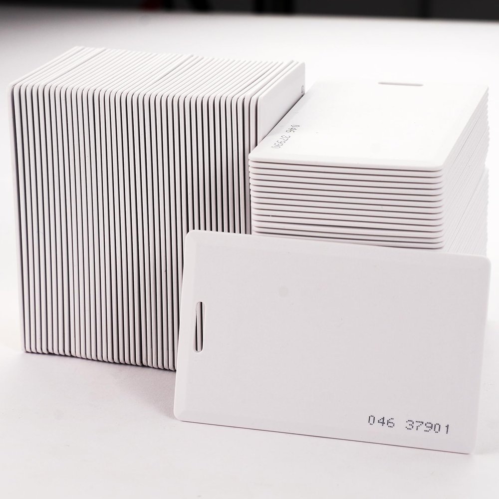 100 pcs 26 Bit Proximity Clamshell Weigand Prox Swipe Cards Compatable with ISOProx 1386 1326 H10301 Format Readers and Systems. Works with The Many of Access Control Systems Custom Number
