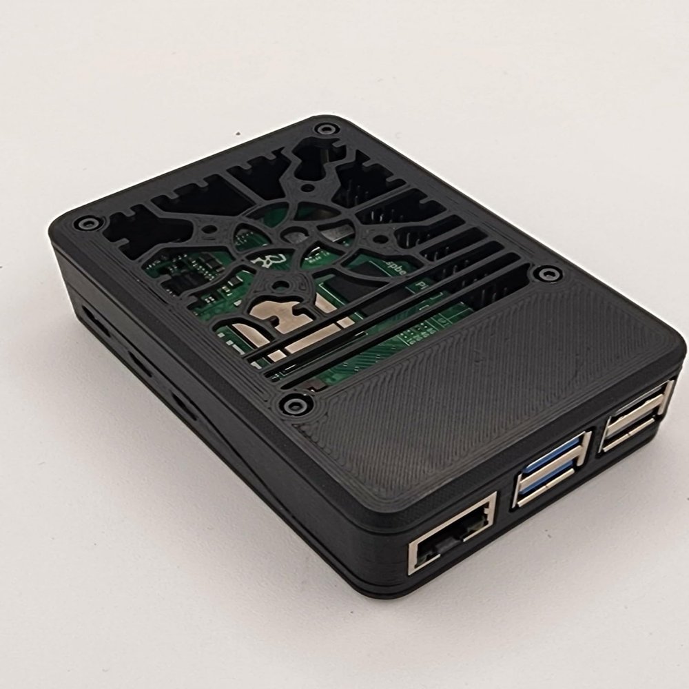 Generic Raspberry Pi 5 Protective Case - Sleek Design, Easy Access Ports - Ideal Enclosure for DIY Projects, Black