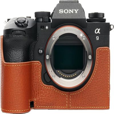 A9 III Camera Case, BMAOLLONGB Handmade Genuine Real Leather Half Camera Case Bag Cover for Sony A9 III Camera Bottom Opening Version + Hand Strap (Brown)