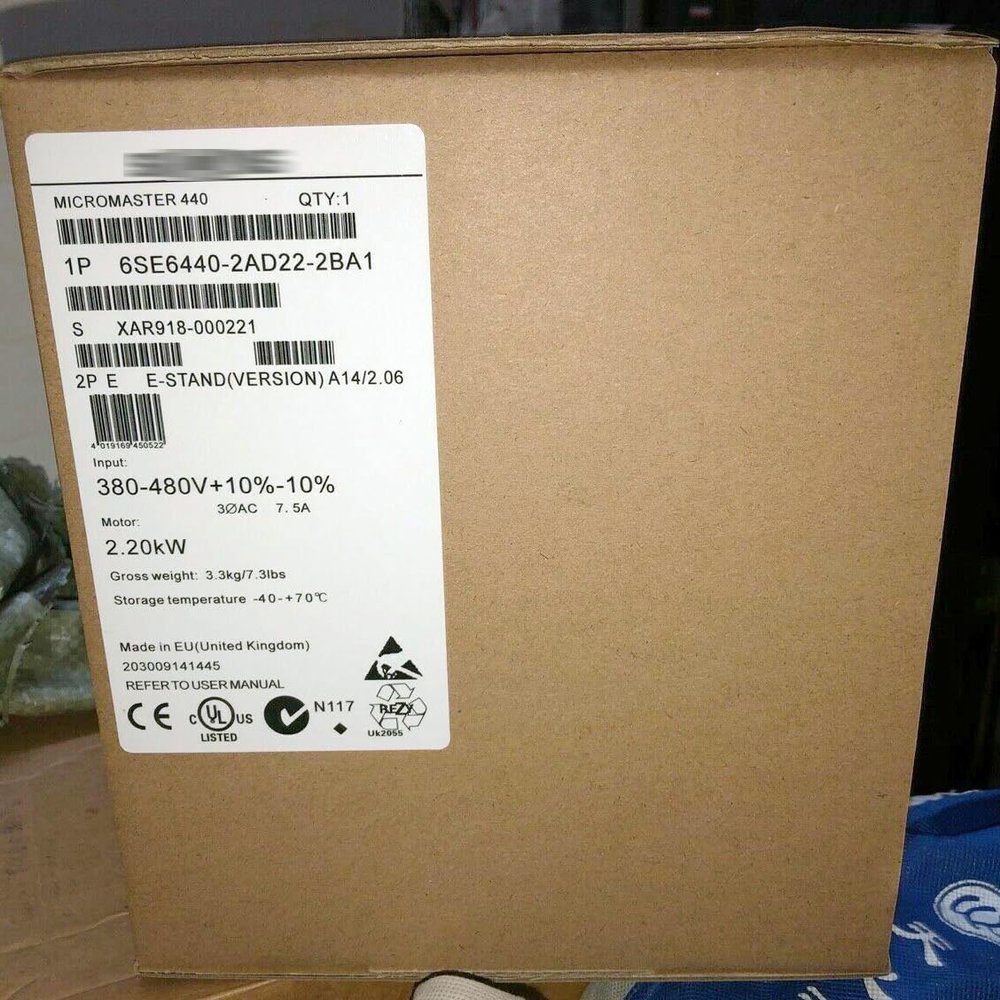 DirectNine Basics 6SE6440-2AD22-2BA1 MICROMASTER 440 Inverter 2.2 kW Frequency Converter