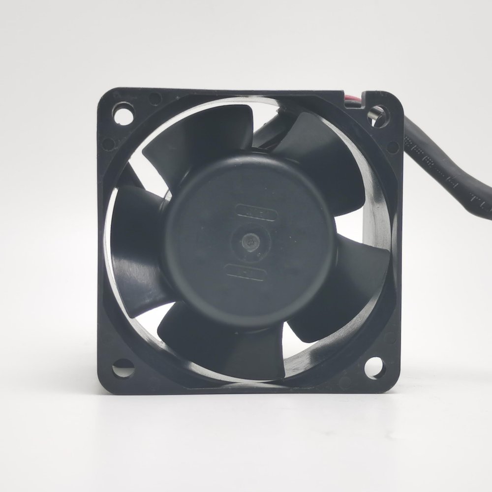 06038RA-12Q-FT DC Fan, Sq 60x38mm, 12VDC 1.00A Flange, 2wire Cooling Fan