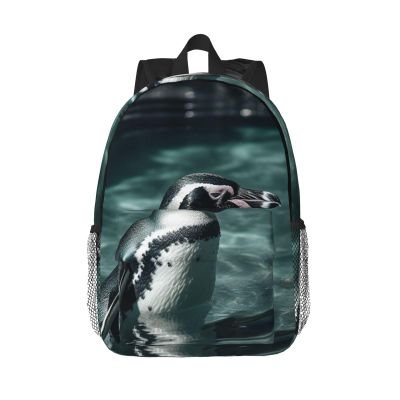 BTCOWZRV Penguin in Water Print Backpack for Women Men Lightweight Laptop Backpacks Travel Laptop Bag Casual Daypack