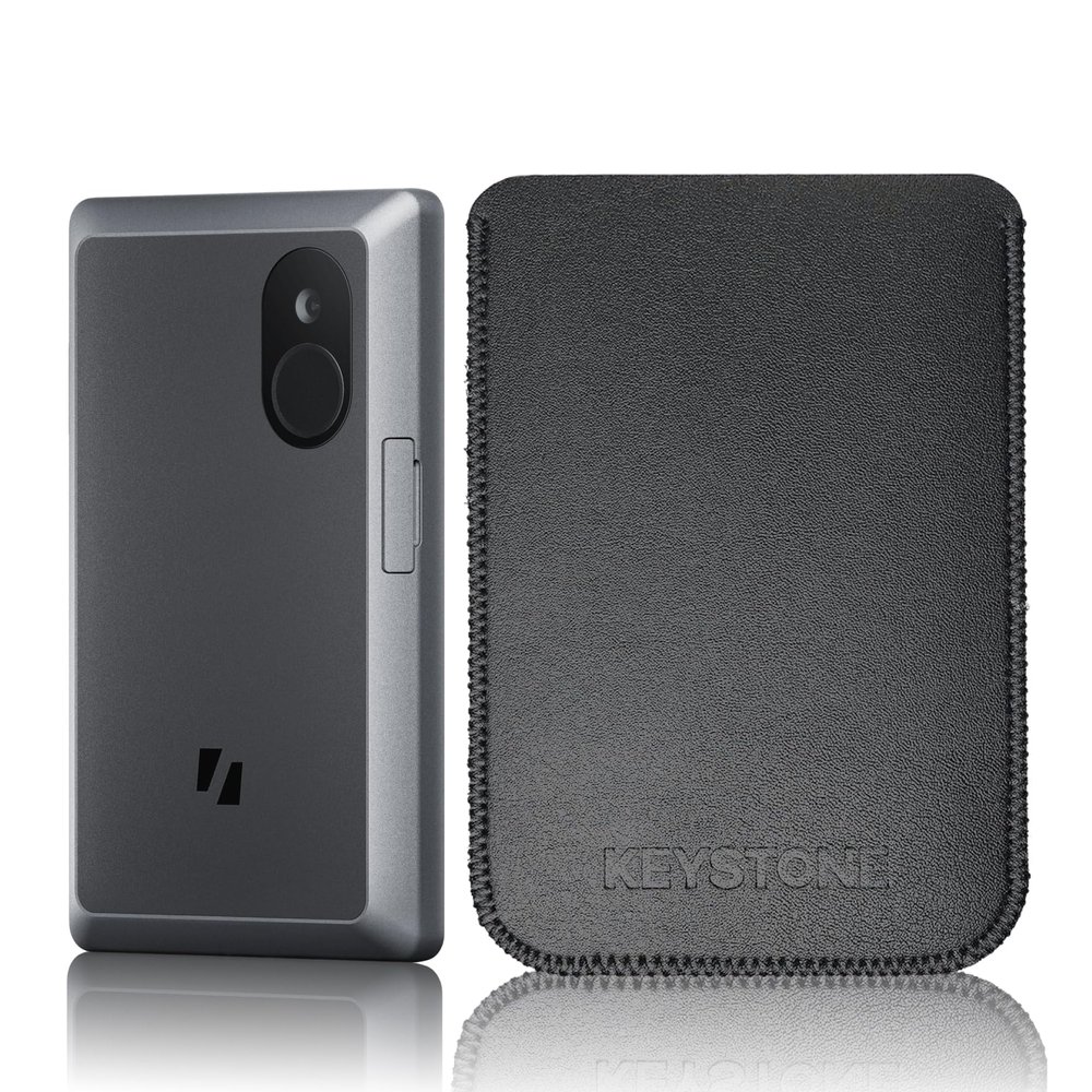 Keystone 3 Pro + Keystone Wallet Pouch 1.0