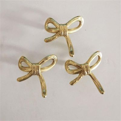 LEIXIUSM Bowknot Shape Drawer Handle Full Copper Wine Cabinet Wardrobe Cabinet Knobs Jewelry Box Storage Box Door Handle Pulls 1Pcs, Gold