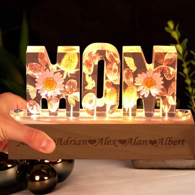 Certykllp Personalized Dry Flower Mom Night Light with Name Custom Pressed Dried Flowers Lamp Resin Art Letter Led Lights Mom Flower Lamp Customized Gift for Mom Grandma Wife (Resin Dry Flower-1)