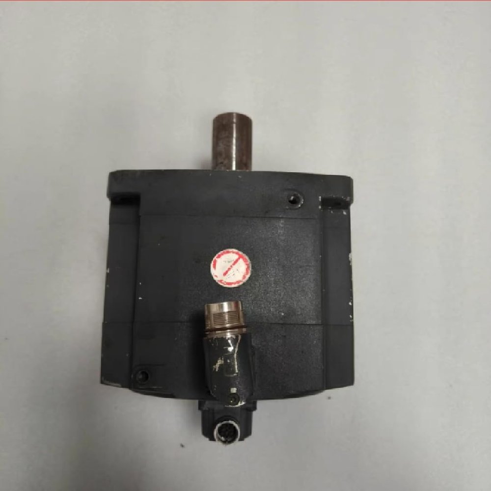 1 PCS Motor 1FL6090-1AC61-2LG1(Used) in Good Condition