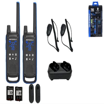 Motorola Solutions, Talkabout T802, Portable FRS Two Way Radio 2 Pack Walkie Talkies Blue/Black 22 Channels 1 Dual Charging Tray 2 Remote Speaker Mics