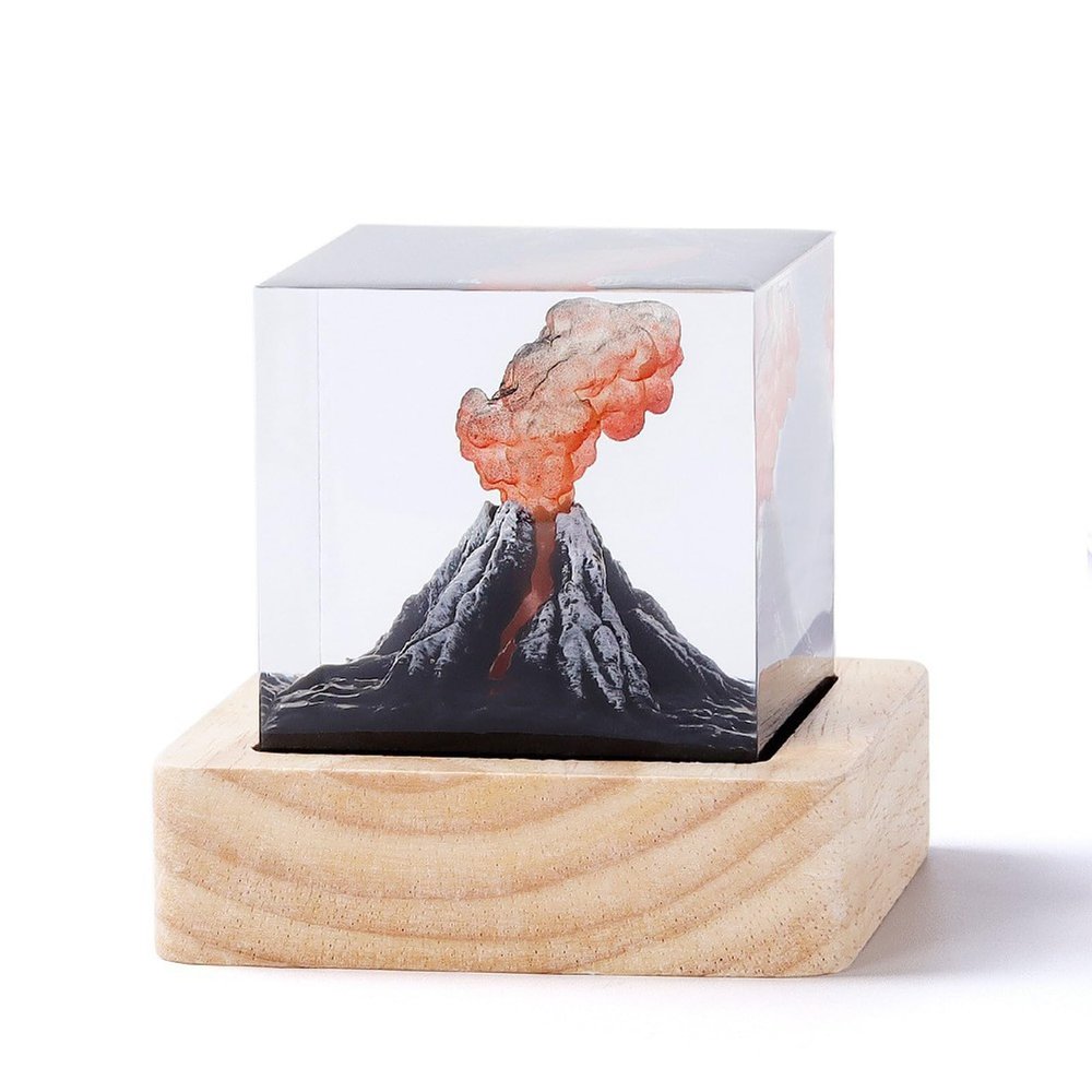 Whbbbj Realistic Volcanic Eruption Night Light, Volcano Sculpture, Volcano Staue, Resin Volcanic Eruption Cube Ornament, Volcanic Eruption Model Atmosphere Night Light, for Room Office Decoration
