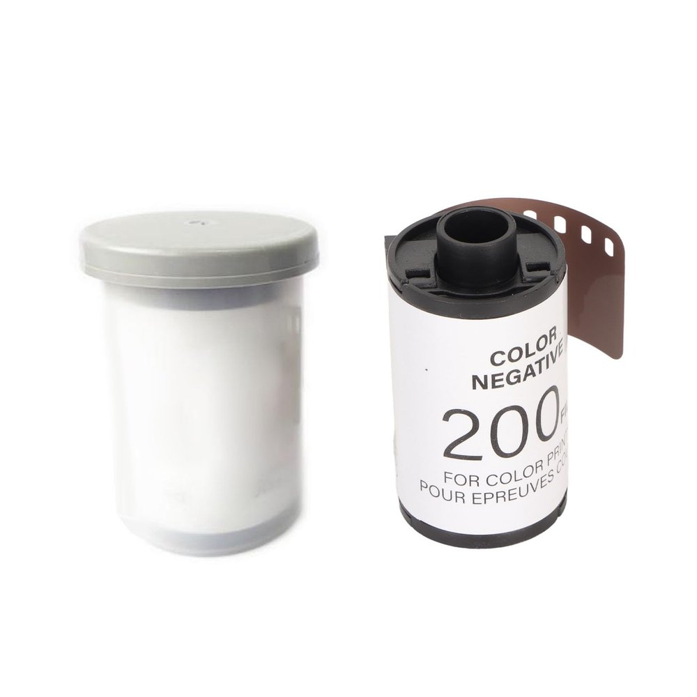 XHTLLO High Sensitivity 35mm Color Print Film, 8 Exposures for 135 Camera, High Resolution Color Negative Film