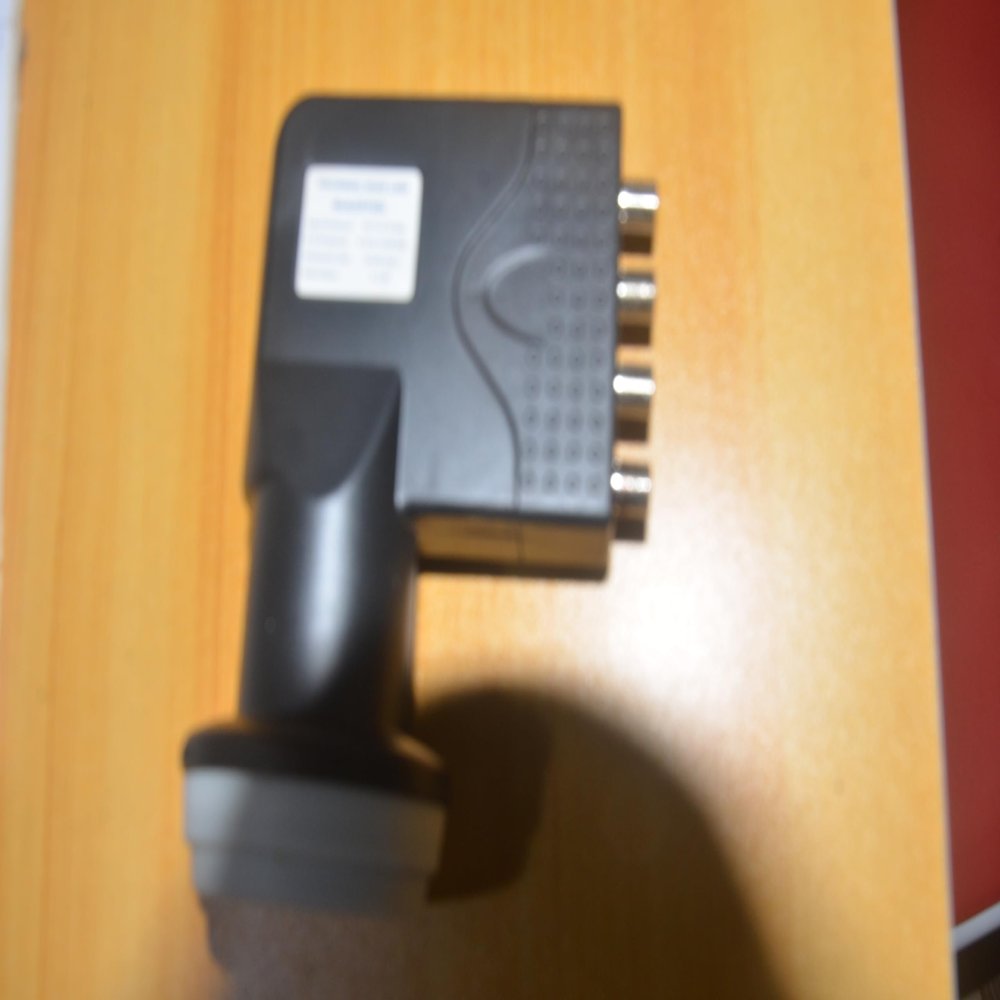 DirectNine Basics Universal Quad KU LNBF