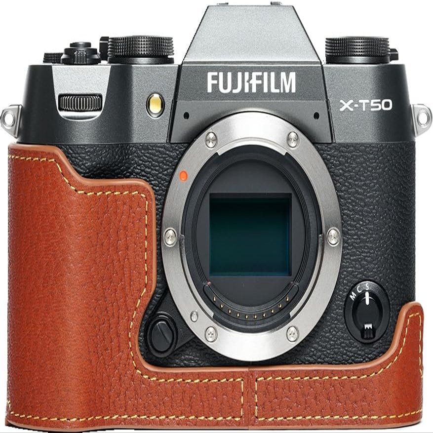 BMAOLLONGB X-T50 Camera Case, Handmade Genuine Real Leather Half Camera Case Bag Cover for Fujifilm X-T50 XT50 Camera Bottom Opening Version + Hand Strap (Brown)