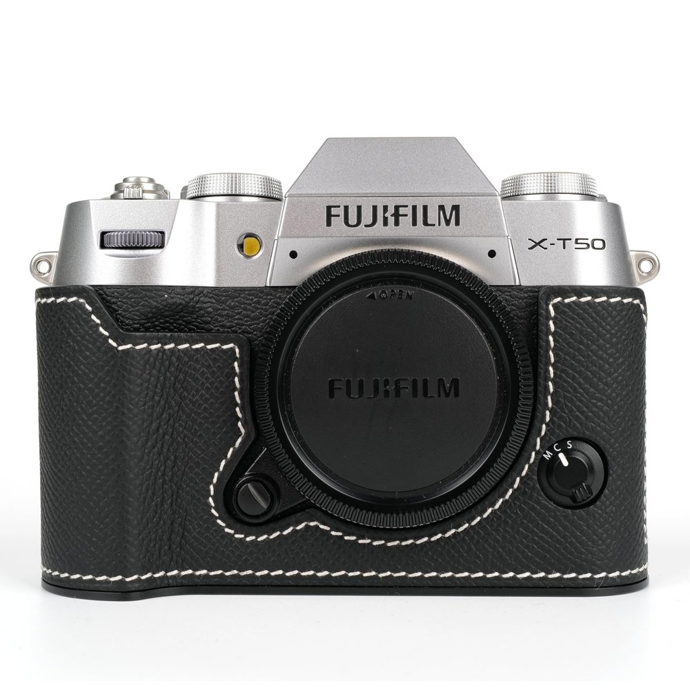 Uchandmade Handmade Genuine Leather Camera Half Case for Fujifilm X-T50/Fujifilm X-T50 Camera Case/Fujifilm X-T50 Case - Top Layer Cowhide Body + Metal Base Plate (89 Black & White Link)