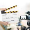 30x25CM Mini Acrylic Clapper Board, Director Scene Film Editing Prop Action Board with Whiteboard Pen for Shoot PropsAdvertisingHome DecorationCosplayBackground (Yellow Stripe view 3