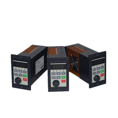 CSCPEXCZ 1PCS 0.75KW 220V Variable Frequency Drive 1 Phase Input 3Ph Output 1HP Economical Small VFD Variator for Motor Speed Control Inverter(0.4KW)
