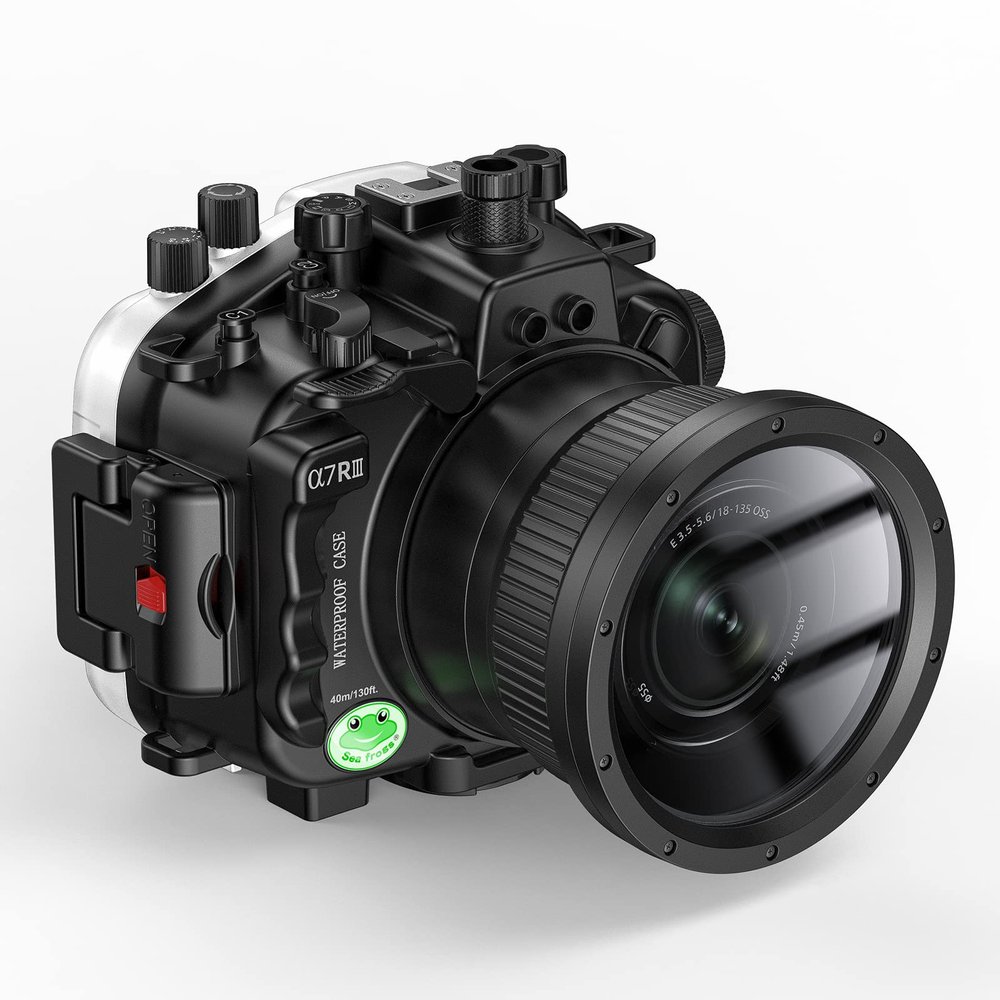 Sea frogs Underwater Camera Housing Compatible with Sony A7RIII 28-70mm IPX8 40m/130ft Maximum Diving Depth Waterproof Camera Case for Diving, Surfing, Rowing, Black