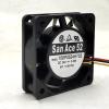 109P0524H702 3-Wire DC 24V 0.05A 50x50x15mm Cooling Fan view 3