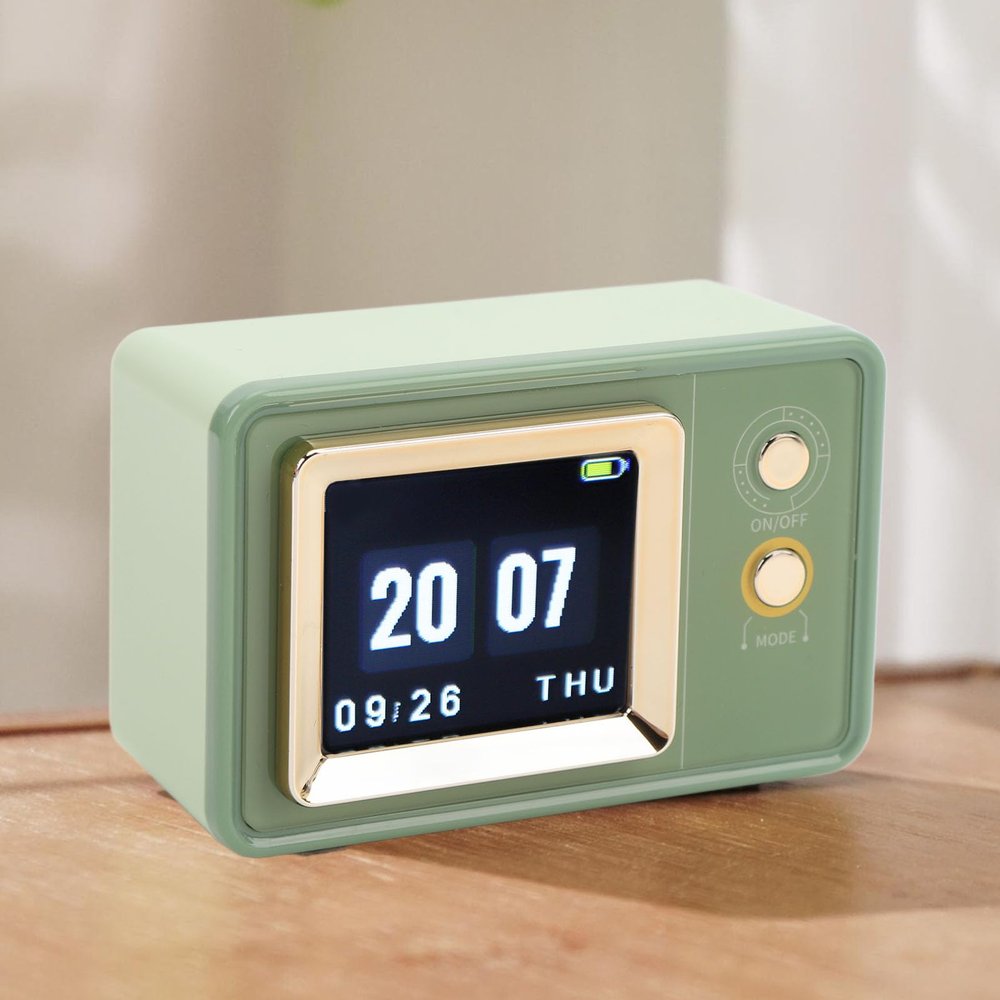 Compact BT Speaker Dynamic Scene Lyrics Desktop Clock Calendar Projection Screen Speaker for Daily and Party Retro Green