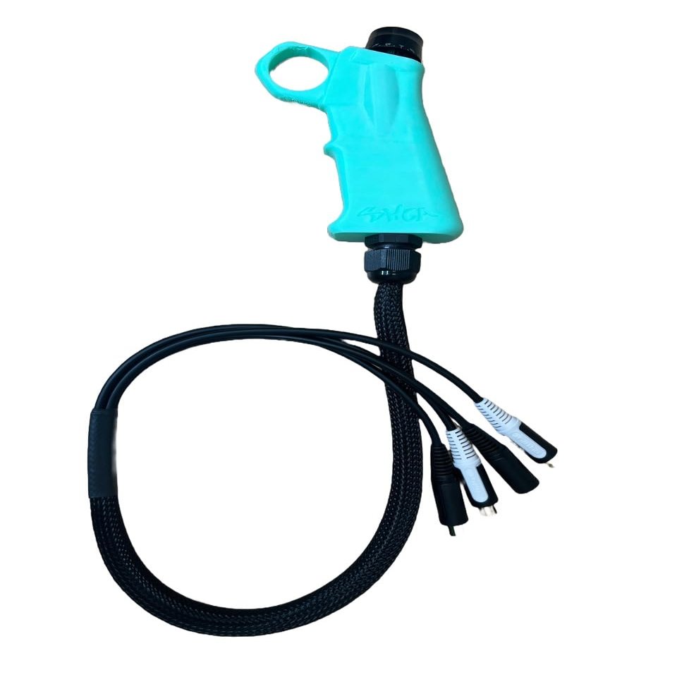 Sky High Car Audio Exclusive Grip Bass Knob (Teal)