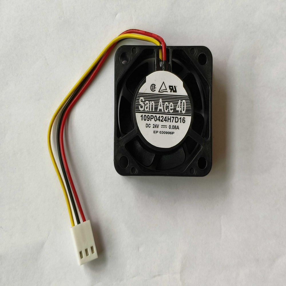109P0424H7D16 DC24V 0.08A 3-Wire axial Cooling Fan 40x40x20mm 4cm