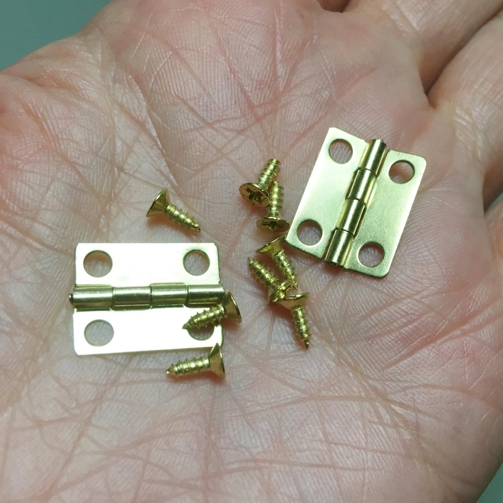 Morezmore M00891 2pc Miniature Door Hinges Screws 12x17mm 1:6 1:12 Scale