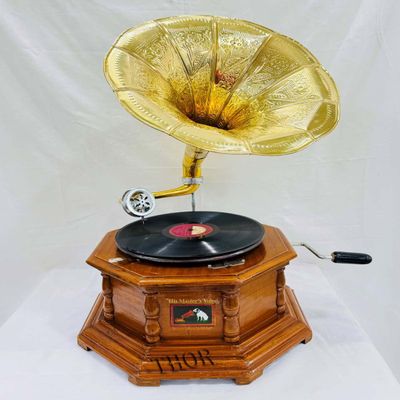Antique-Looking Replica Gramophone Vintage Gramophone Record Player, Wooden Base with Floral Carvings, Gold Horn Speaker (32X37X35 CM)