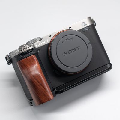 Wooden Wood Hand Grip + Aluminum Alloy Baseplate QR L Handle for a7c2/a7cr Camera (Rosewood (Black Base))